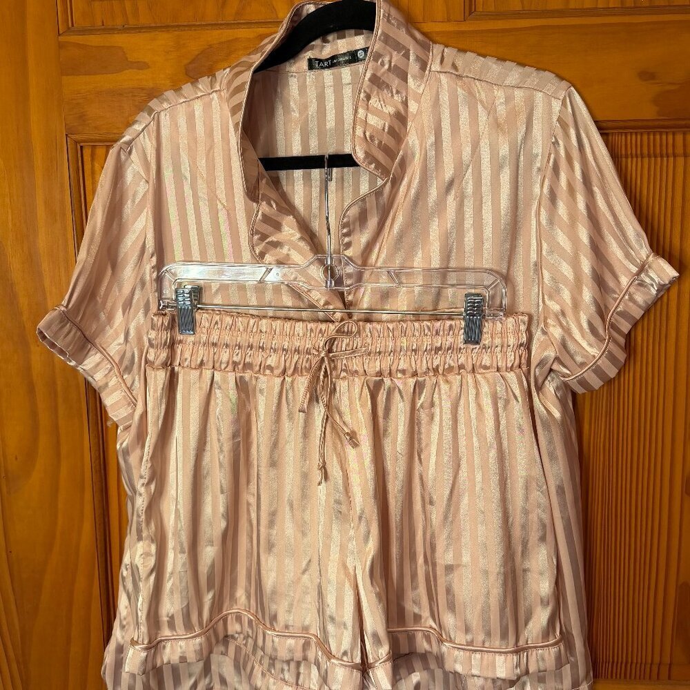 NWOT Tarte Intimates XL Soft Pink Striped Top & Shorts